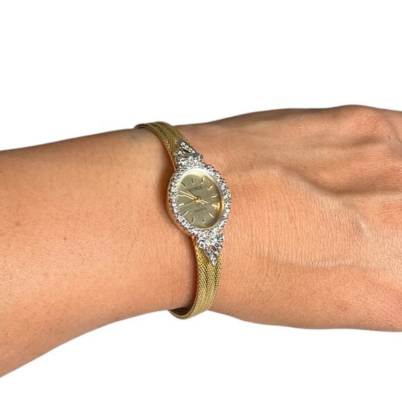 Vintage Benrus Gold Silver Mesh Oval Face Rhinestone Bow Accent Stainless Steel - Picture 2 of 11